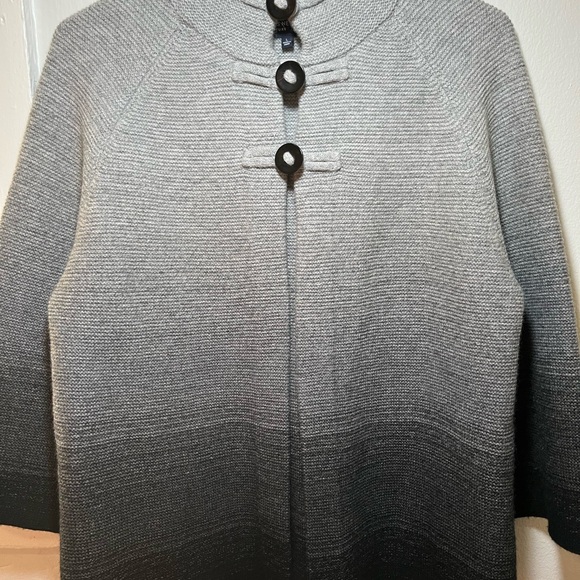 Woman Gray Blazer - Picture 3 of 5